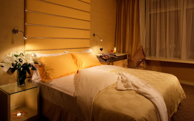 Cosmo Hotel Hong Kong by Dorsett Hotels