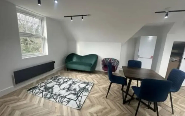 Dippen Hall Charm - Minutes From London Gatwick
