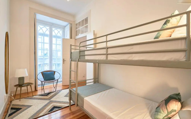 Spacious Apartment in the Perfect Lisbon Location, By TimeCooler