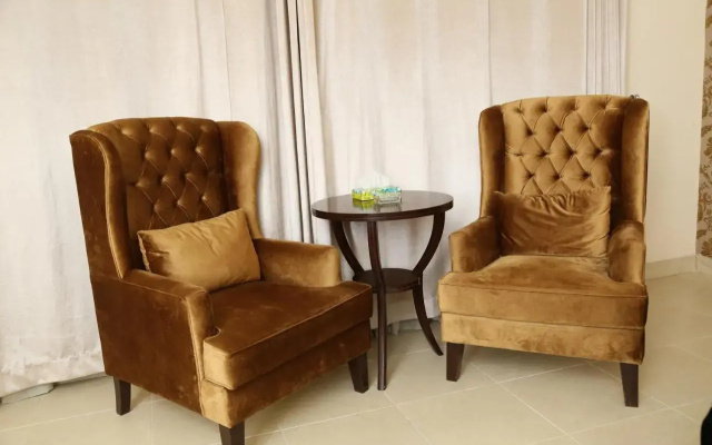 The Westin Suites Hotel
