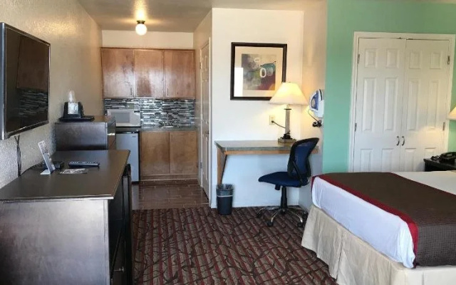 High Five Inn