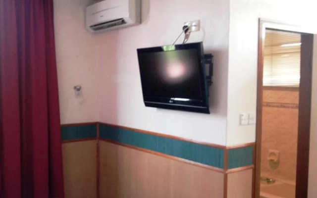 Hotel Holiday Park