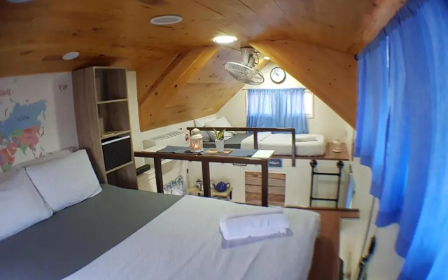 Tiny House B&B