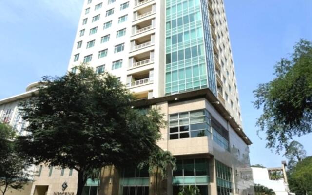 Апартаменты Indochine Park Tower Serviced Apartment вид на фасад