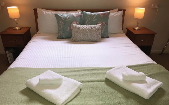 Tranquil Getaways On Obi Maleny