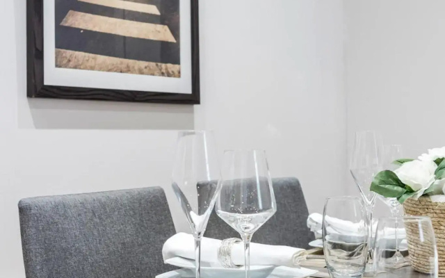 Modern Lovely 2 Bed Hyde Park with AC