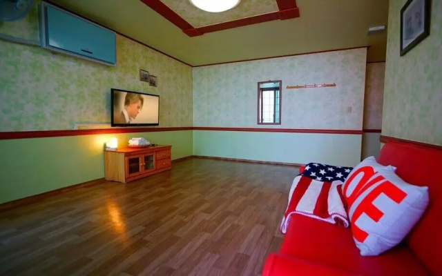 Sea sight pension