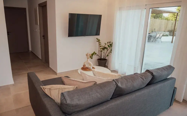ng Lique Pool Garden Apartment