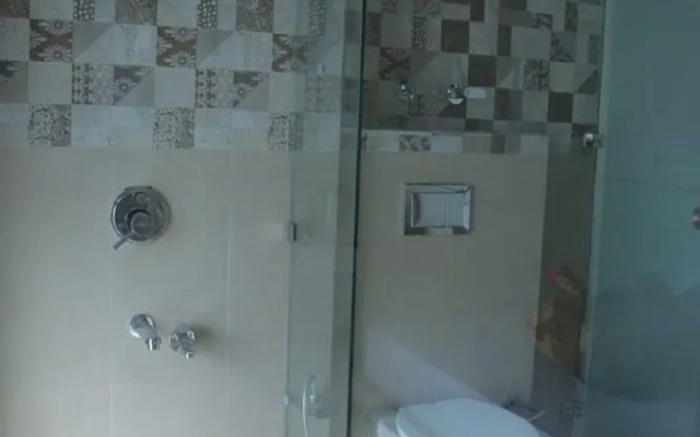 Hotel Mid Town