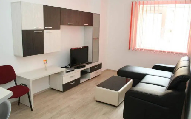 Top Rooms Aparthotel