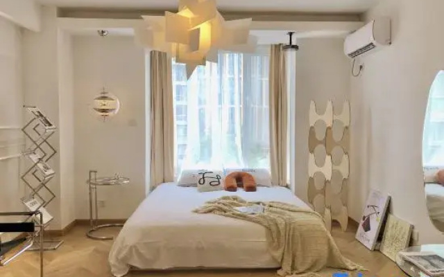 Qihai Shijia Apartment (May Fourth Square Wanxiangcheng)
