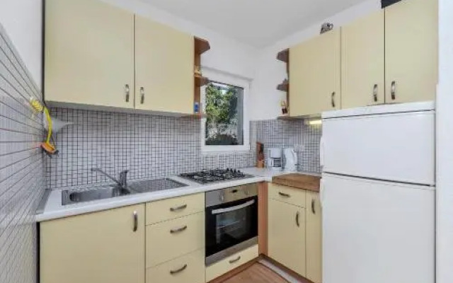 Apartment Lora
