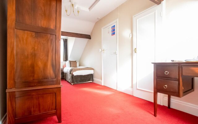 The Cliffemount Hotel