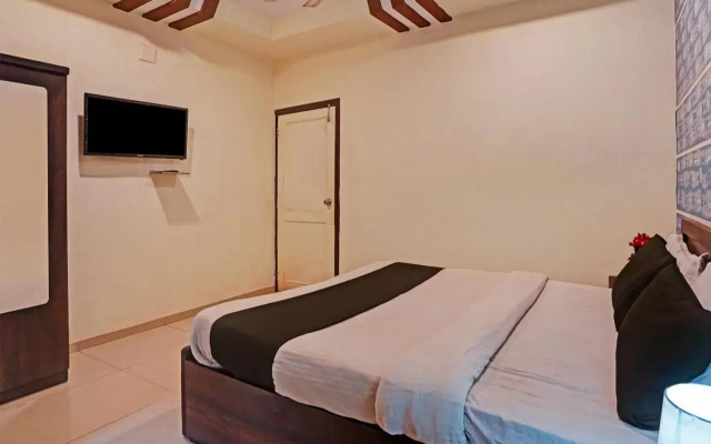 Poonam Palace Hotel