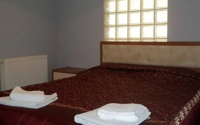 Ulas Suites & Apartments
