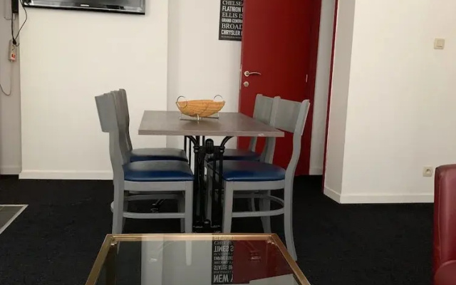 Apartment Backhouse