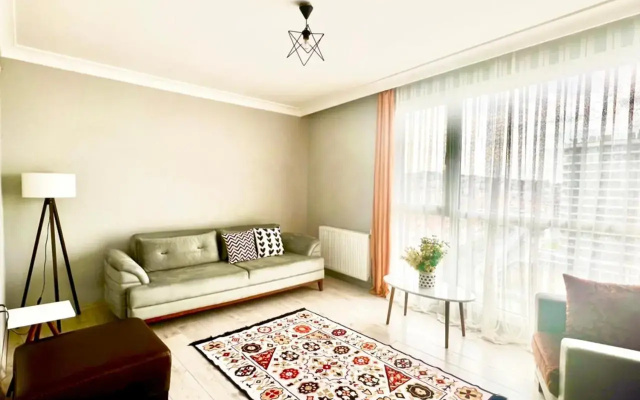 Entirely Apartment, Near Lake, Full kitchen,Wi Fi, AC