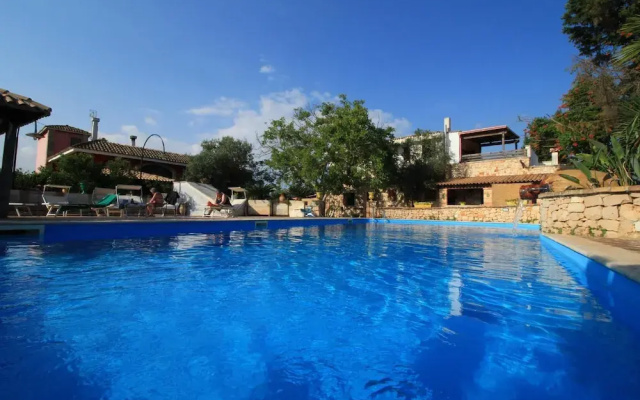 Merlo Trullo con Piscina
