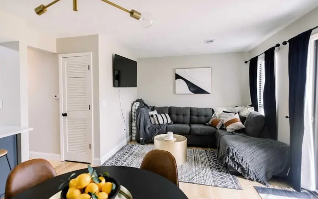 Suite Dreams Condo for 4