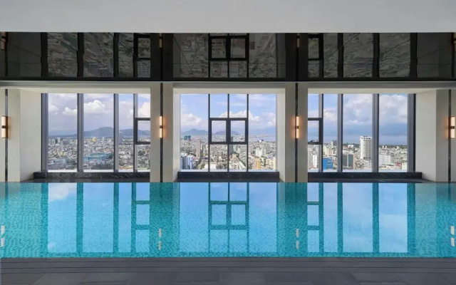 Marriott Executive Apartments Danang, Han River