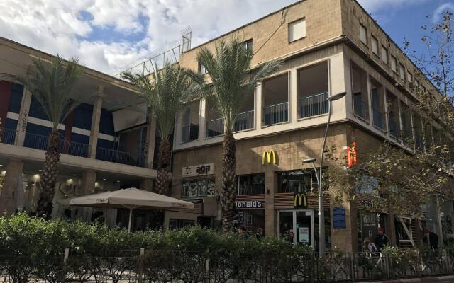 Eden Hotel Израиль, Хайфа - отзывы, цены и фото номеров - забронировать отель Eden Hotel онлайн вид на фасад