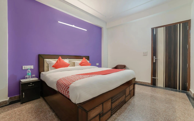 OYO 28706 The Bliss Residency
