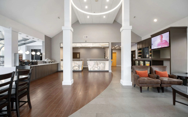 Best Western Plus Parkway Inn