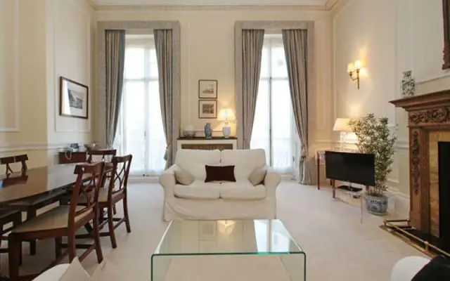 Veeve  Grand 2 Bed 2 Bath In Belgravia
