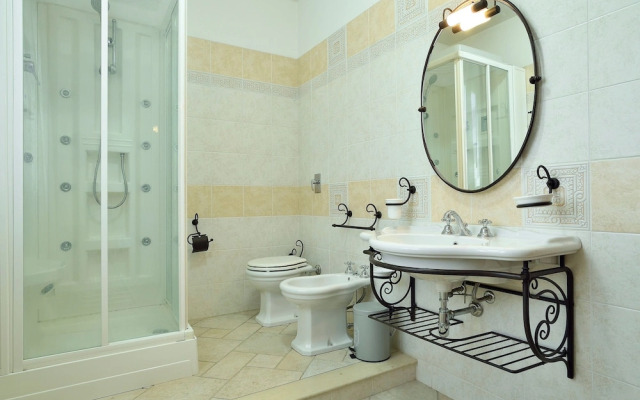 Villa del Colle con Piscina Privata