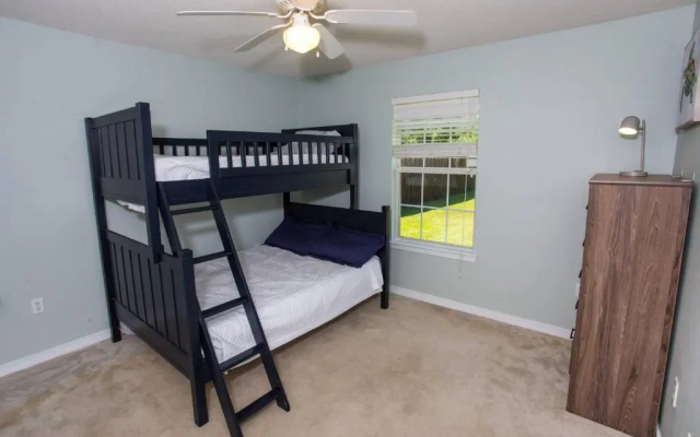 Navarre-Branston Drive - Single-Family House