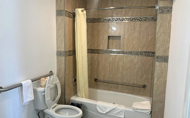 Executive Inn Hotel