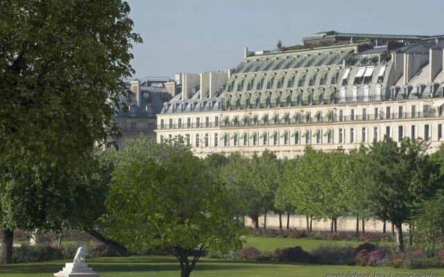 Le Meurice - Dorchester Collection in Paris, France from 2537$, photos, reviews - zenhotels.com hotel front