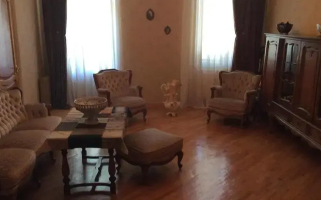 Marikas Guest house