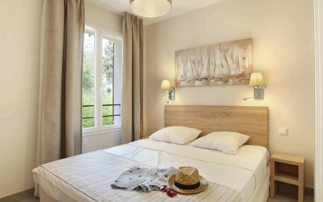 Beautiful apartment with balcony or terrace, near the beach