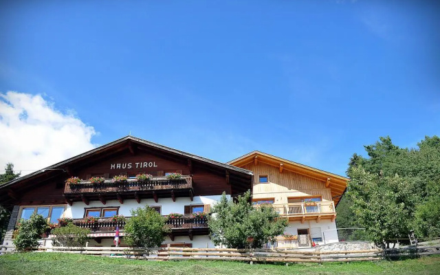 Pension Haus Tirol