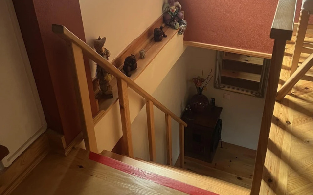 1 bed - Sleeps 4 - Pets - Balcony - Mtn View