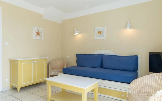 Coast Home With Play Area