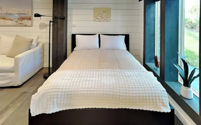 Ocean Commotion by Distinctive Beach Rentals