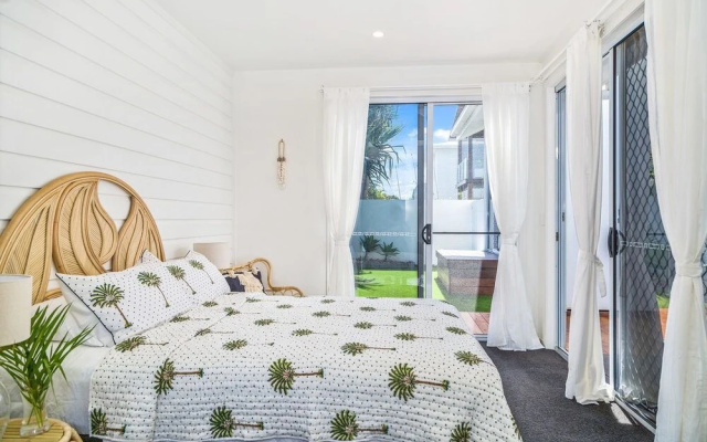 Salt Beach House 22