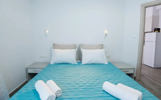 Breeze Vacation Apartments