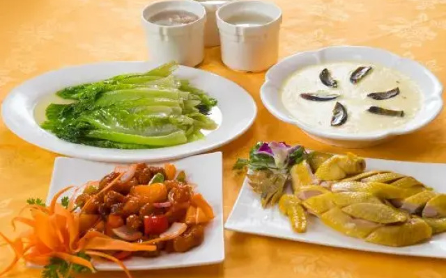 Guiping Golden Phoenix Hotel