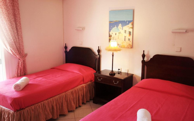 Villa Phoenix Apartments & Studios