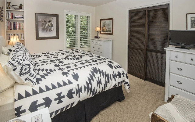 Tree Top Condo