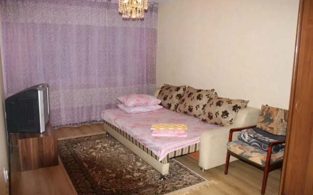Houseroom B