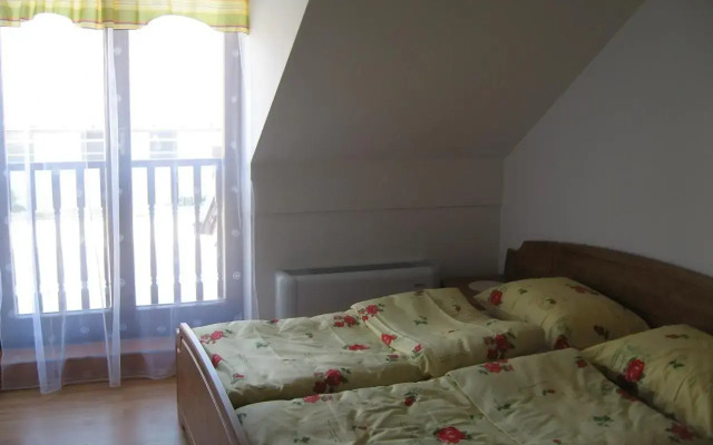 Apartments - Turistična kmetija Vrbnjak
