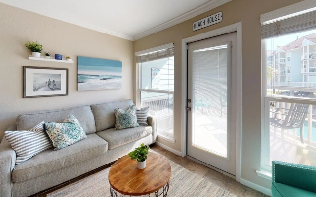 Seascape 2107 1 Bedroom Condo by RedAwning
