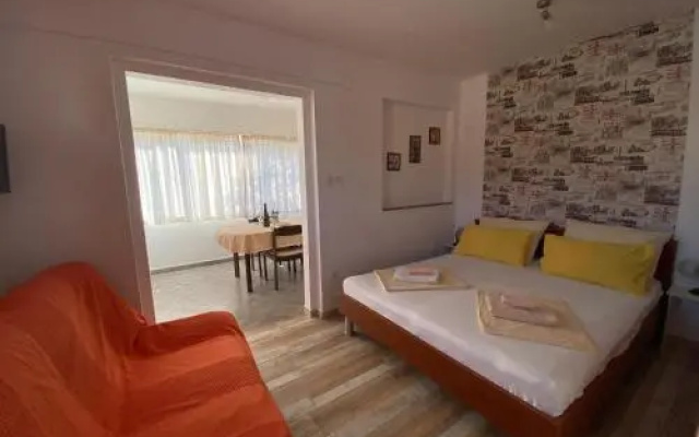 Apartments / Studio Dijana