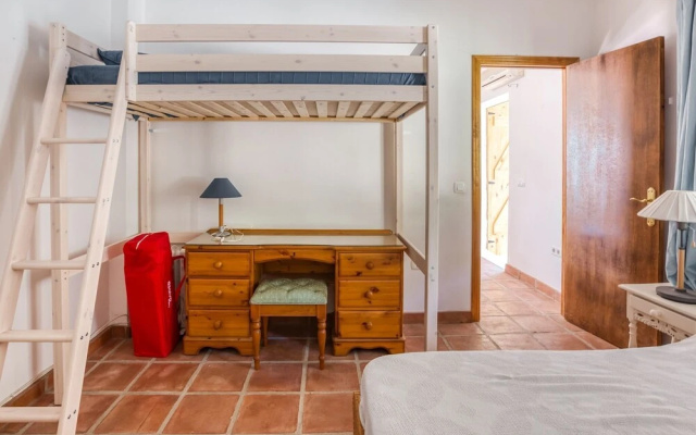 Lovely Holiday Home in Coin With Private Swimming Pool
