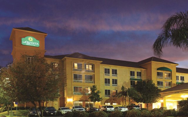 La Quinta Inn & Suites by Wyndham Santa Clarita - Valencia in Stevenson Ranch, United States of America from 188$, photos, reviews - zenhotels.com hotel front