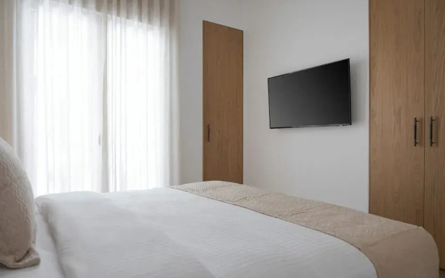 Kolonaki Athena Residence by Fineline